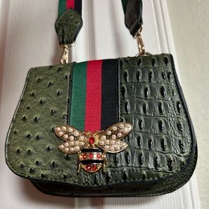 Bee mini shoulder purse